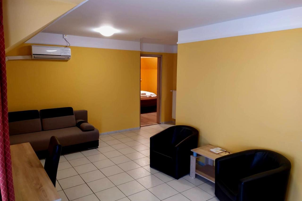 Az Idill Hotel Cserszegtomaj Eksteriør billede