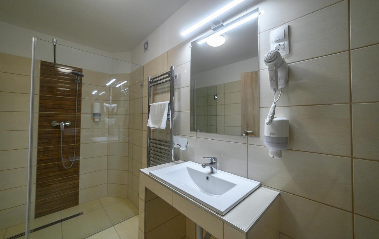 Az Idill Hotel Cserszegtomaj Eksteriør billede